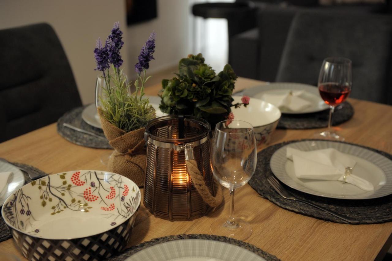 Onar Luxury Apartment Néa Péramos Bagian luar foto
