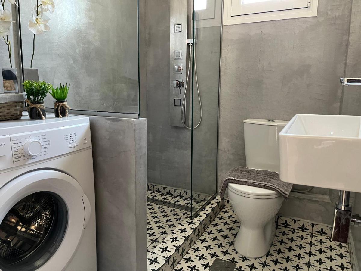 Onar Luxury Apartment Néa Péramos Bagian luar foto